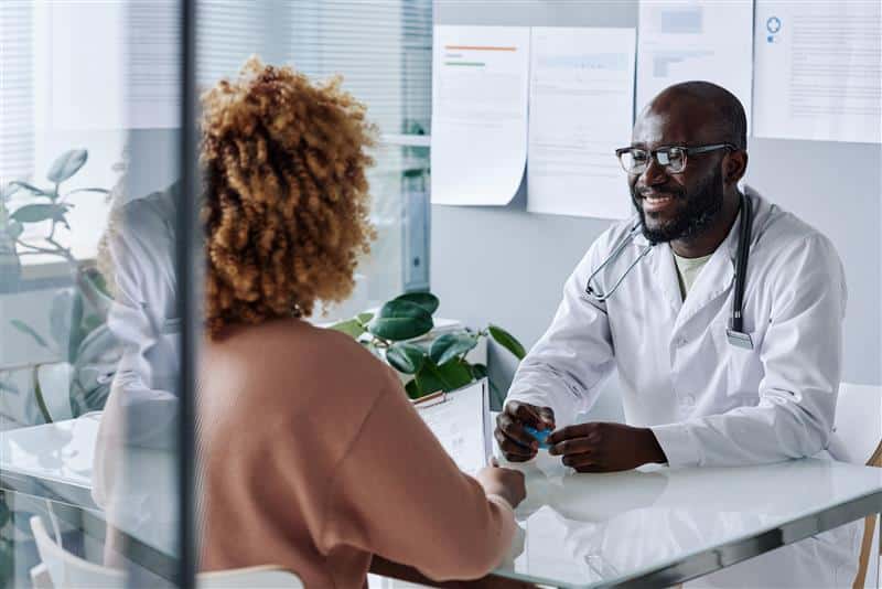 doctor talking to patient at hospital 2025 02 11 15 41 16 utc 1